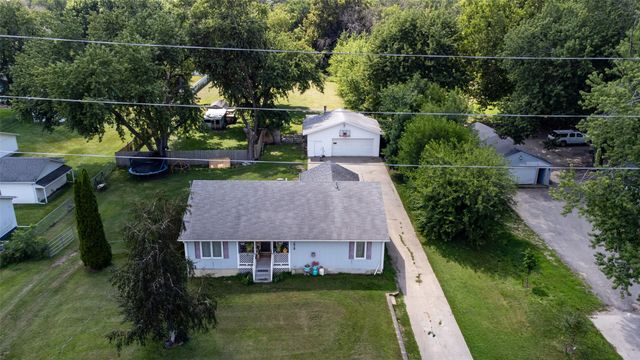 3828 E 29th Street, Des Moines, IA 50317