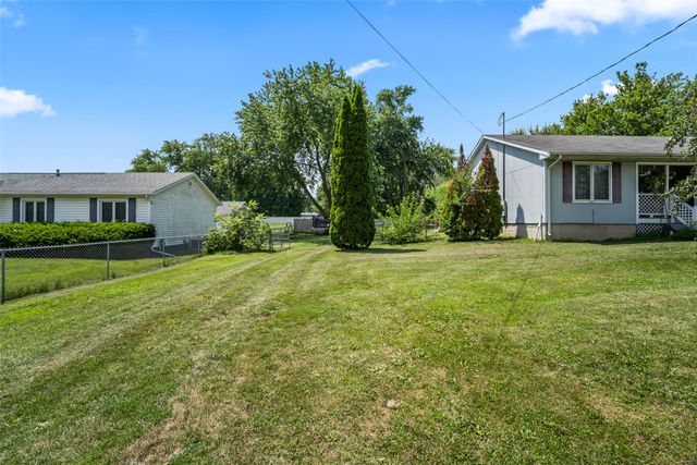 3828 E 29th Street, Des Moines, IA 50317