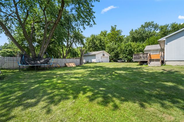 3828 E 29th Street, Des Moines, IA 50317