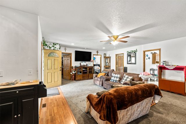 3828 E 29th Street, Des Moines, IA 50317