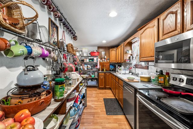 3828 E 29th Street, Des Moines, IA 50317
