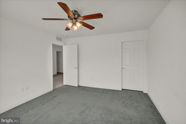 418 HARVEST DR, Blandon, PA 19510