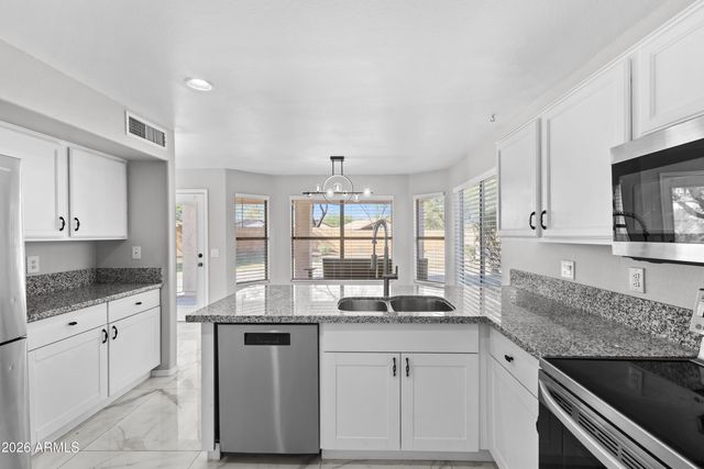 4734 E MOSSMAN Road, Phoenix, AZ 85050