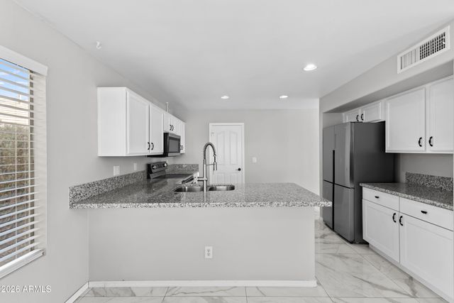 4734 E MOSSMAN Road, Phoenix, AZ 85050