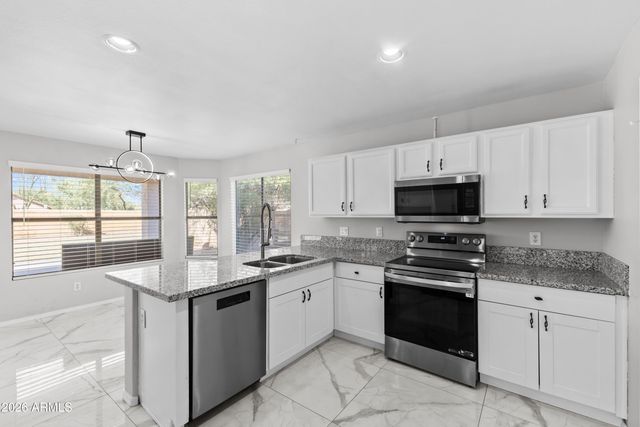 4734 E MOSSMAN Road, Phoenix, AZ 85050