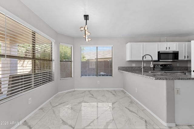 4734 E MOSSMAN Road, Phoenix, AZ 85050