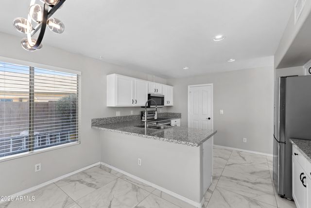 4734 E MOSSMAN Road, Phoenix, AZ 85050