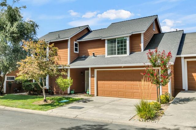 33 Coyle Creek Circle, Fair Oaks, CA 95628