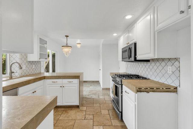 33 Coyle Creek Circle, Fair Oaks, CA 95628