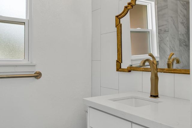 33 Coyle Creek Circle, Fair Oaks, CA 95628