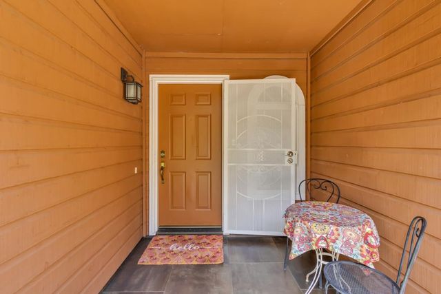 33 Coyle Creek Circle, Fair Oaks, CA 95628