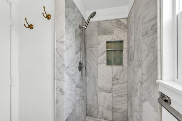 33 Coyle Creek Circle, Fair Oaks, CA 95628