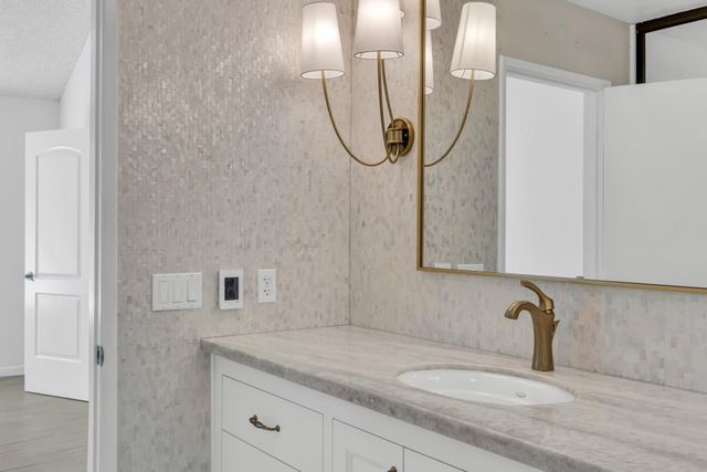 33 Coyle Creek Circle, Fair Oaks, CA 95628