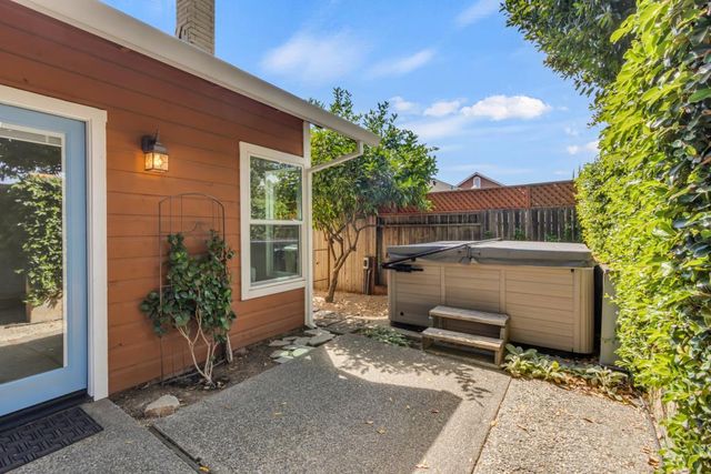 33 Coyle Creek Circle, Fair Oaks, CA 95628