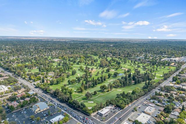 33 Coyle Creek Circle, Fair Oaks, CA 95628