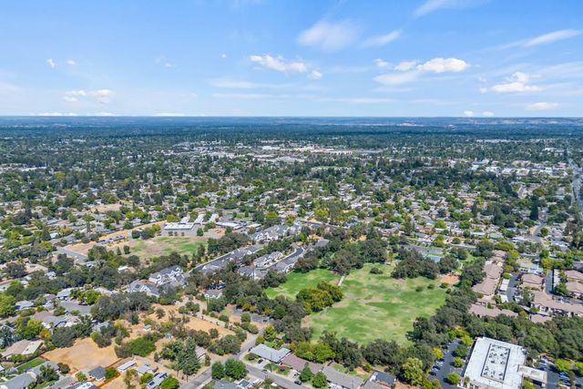 33 Coyle Creek Circle, Fair Oaks, CA 95628