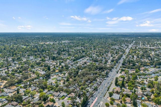 33 Coyle Creek Circle, Fair Oaks, CA 95628