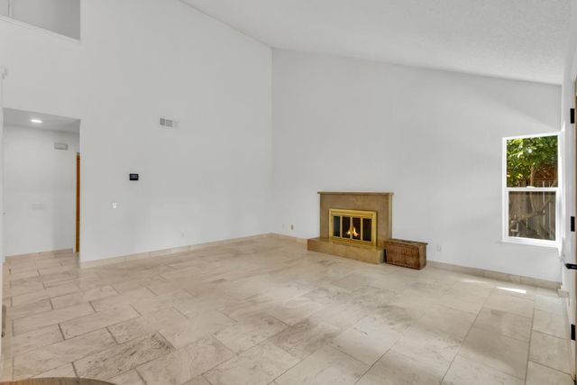 33 Coyle Creek Circle, Fair Oaks, CA 95628