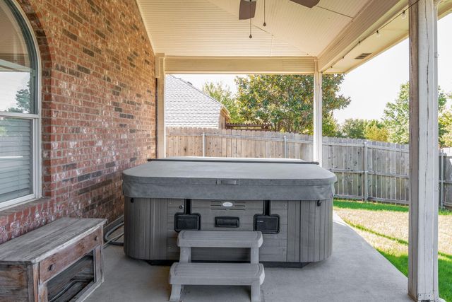 1817 Clear Summit Lane, Mansfield, TX 76063