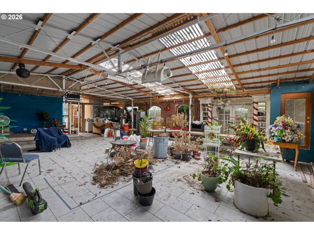10140 Se DIVISION St, Portland, OR 97266