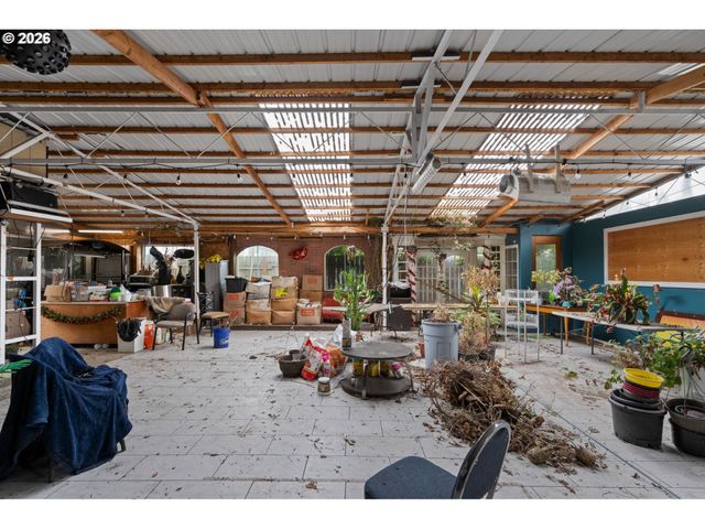 10140 Se DIVISION St, Portland, OR 97266