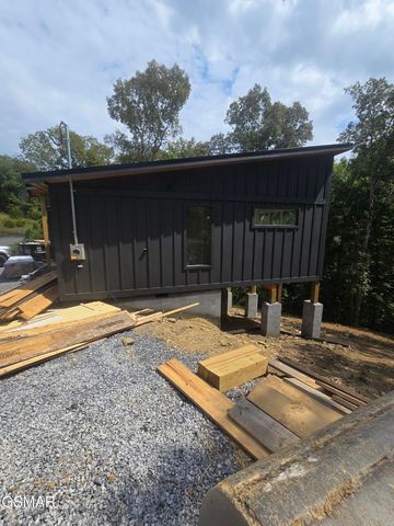 1079 Pleasure Road, Sevierville, TN 37876