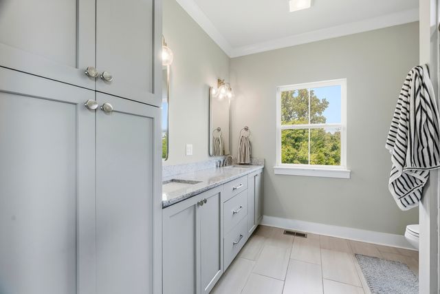 661 Riddle Road, Dayton, TN 37321