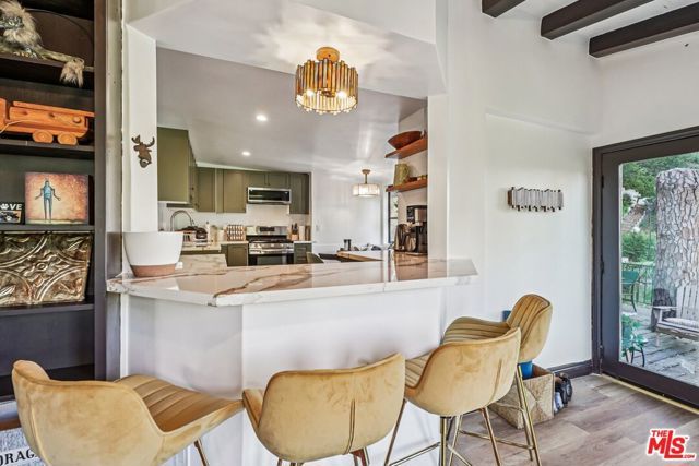 8718 Crescent Drive, Los Angeles, CA 90046