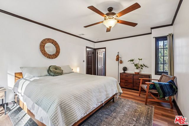 8718 Crescent Drive, Los Angeles, CA 90046