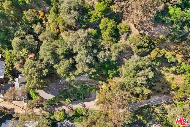 8718 Crescent Drive, Los Angeles, CA 90046