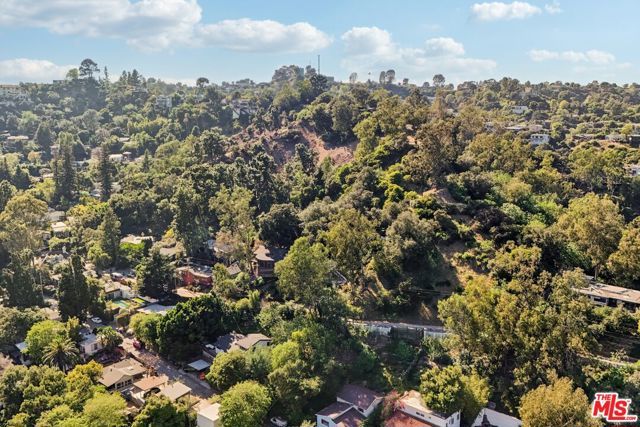 8718 Crescent Drive, Los Angeles, CA 90046