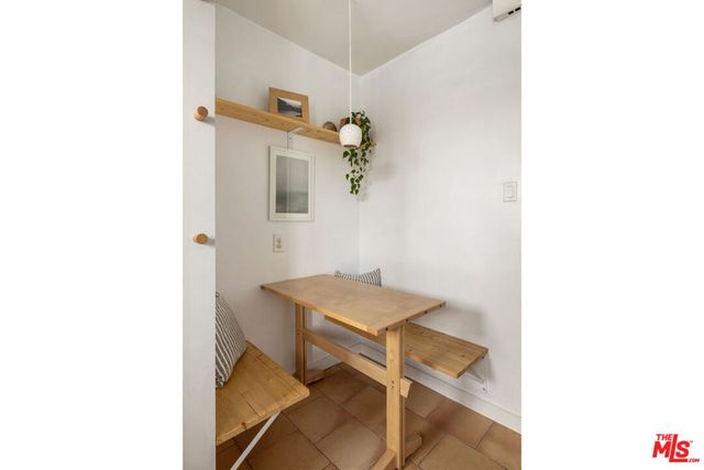 3303 S Durango Avenue, Los Angeles, CA 90034