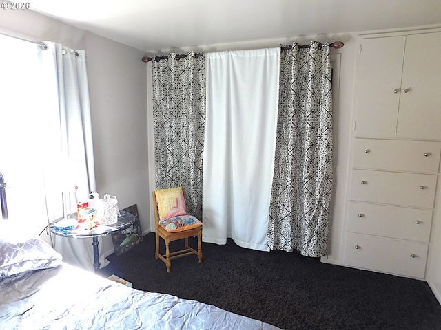 496 HAMBURG Ave, Astoria, OR 97103