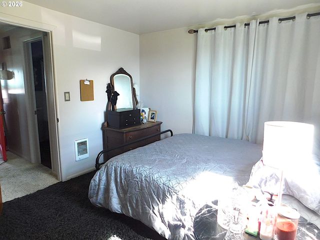 496 HAMBURG Ave, Astoria, OR 97103