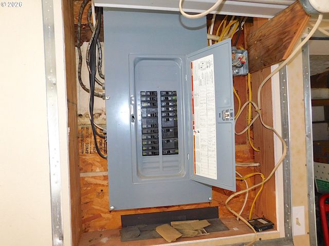 496 HAMBURG Ave, Astoria, OR 97103