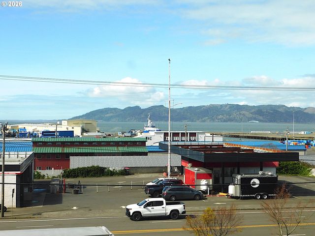 496 HAMBURG Ave, Astoria, OR 97103