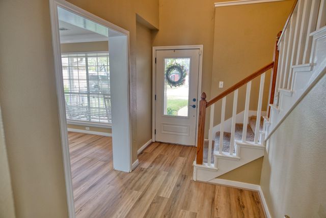 608 Prairie Lane, Angleton, TX 77515