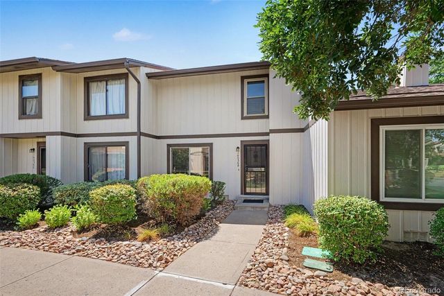 16036 E Ithaca Place B, Aurora, CO 80013