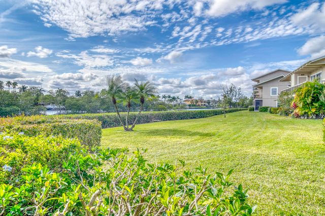 9170 SE Riverfront Terrace E, Jupiter, FL 33469