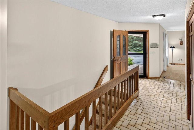 1296 Blue Heron Trail, Shakopee, MN 55379