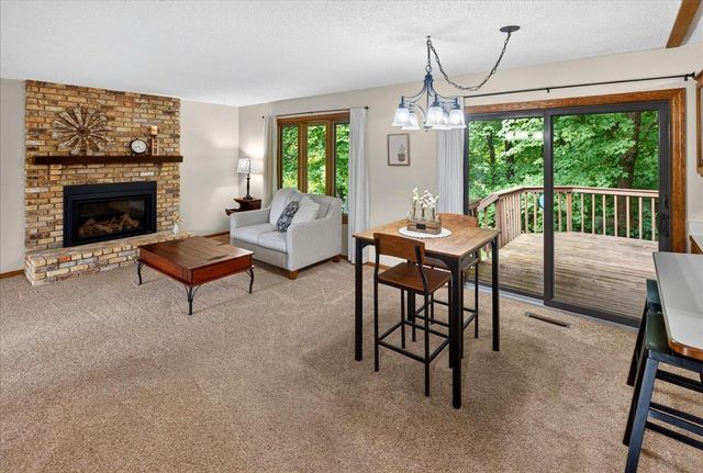 1296 Blue Heron Trail, Shakopee, MN 55379