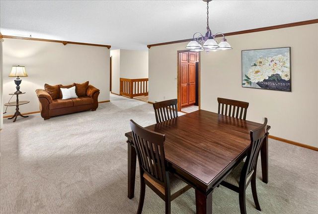 1296 Blue Heron Trail, Shakopee, MN 55379