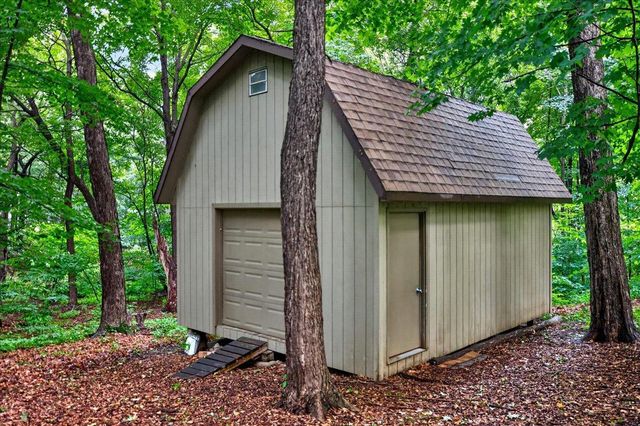 1296 Blue Heron Trail, Shakopee, MN 55379
