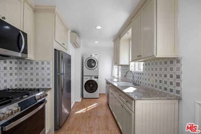 1512 Ocean Park Boulevard 1, Santa Monica, CA 90405