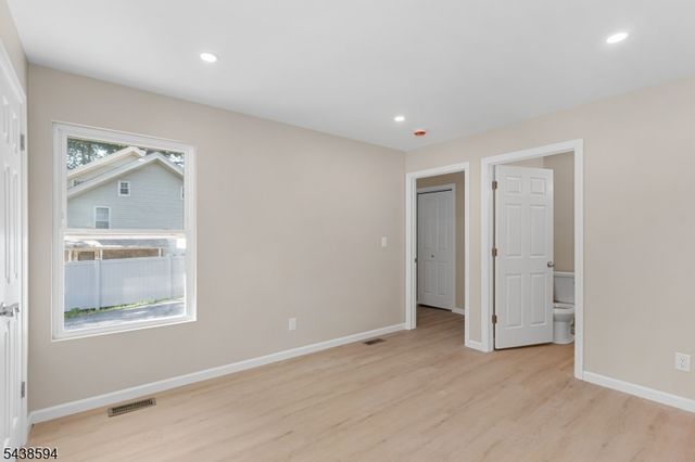 108 NJ-23 S, Hamburg Boro, NJ 07419