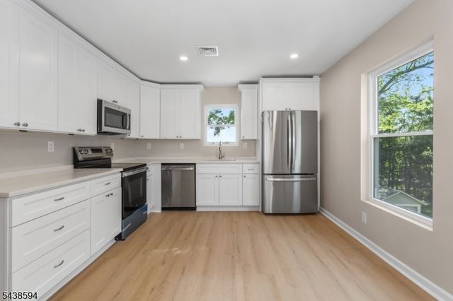 108 NJ-23 S, Hamburg Boro, NJ 07419