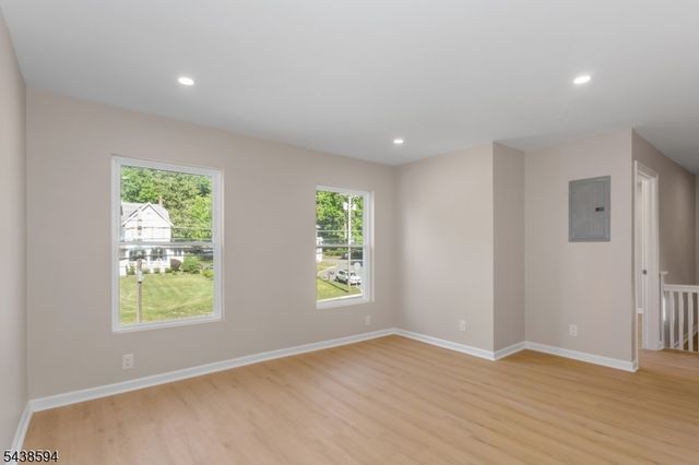 108 NJ-23 S, Hamburg Boro, NJ 07419