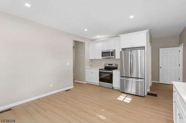 108 NJ-23 S, Hamburg Boro, NJ 07419