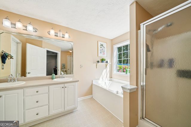 345 Annslee Circle, Loganville, GA 30052