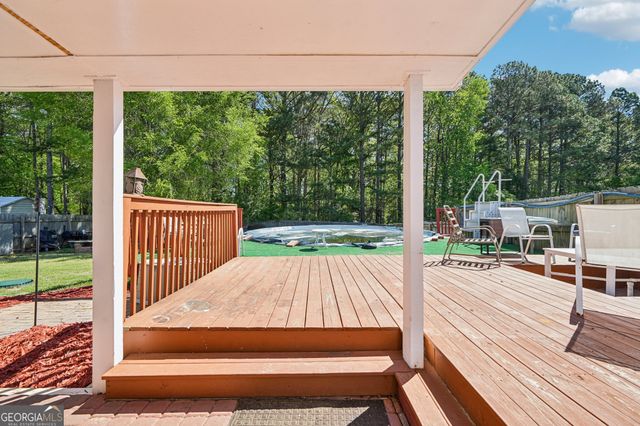 345 Annslee Circle, Loganville, GA 30052